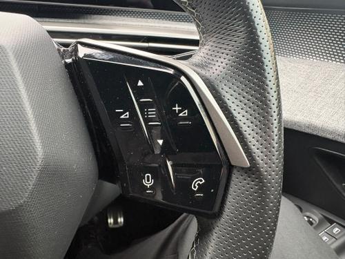 Peugeot 3008 Photo 3e8015e9-468a-4ae2-bc6c-e5970855db50.jpeg