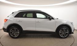 Audi Q3 Photo 1