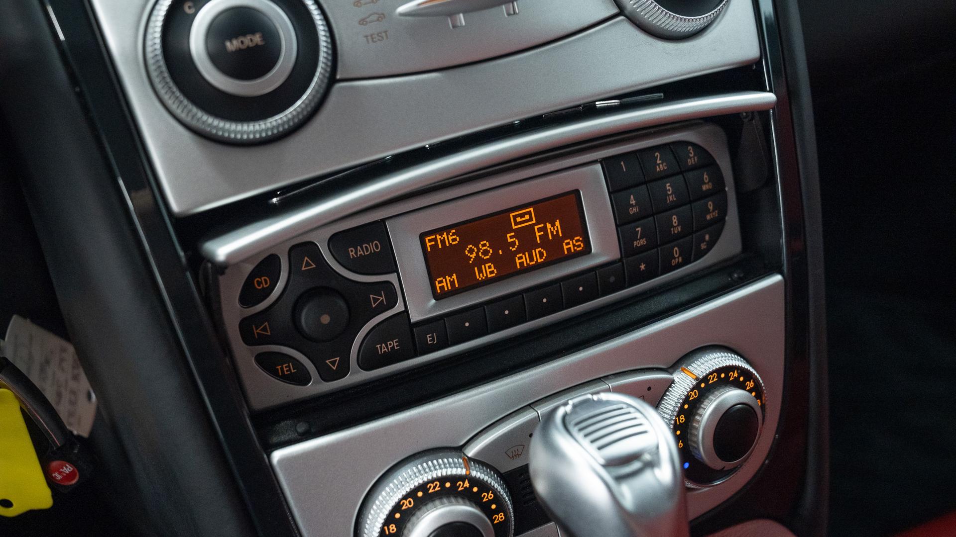 Mercedes-Benz McLaren Photo 3e84c947-6fb9-4827-be78-573bd47ec8a0.jpg