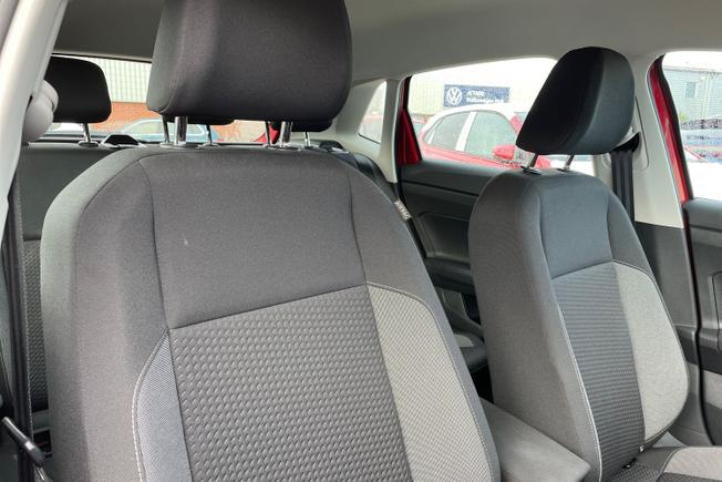 VOLKSWAGEN Polo Photo 17