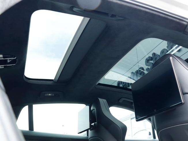 PORSCHE Panamera Photo 12