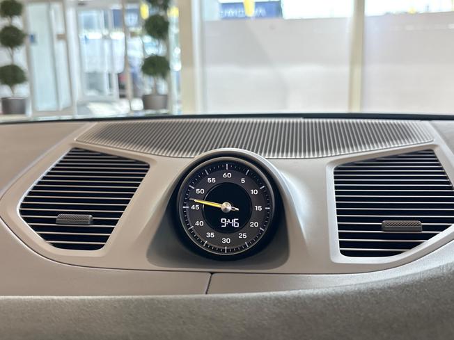 PORSCHE Cayenne Photo 18