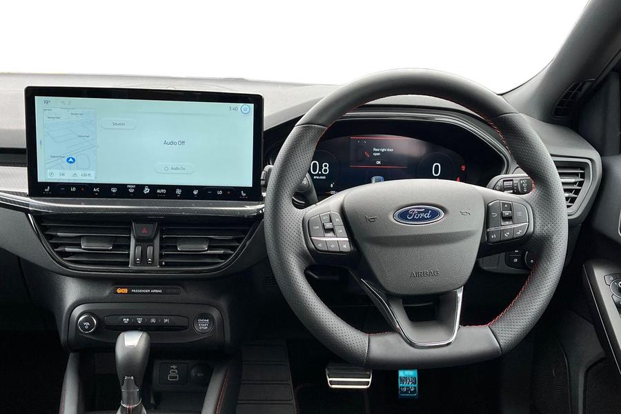 Ford FOCUS Photo 3e9eb6ad-d269-4b33-a7c1-cb8db32b6fef.jpg