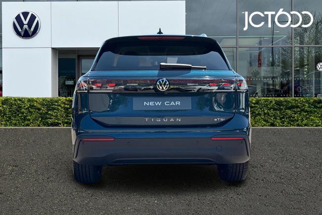 VOLKSWAGEN Tiguan Photo 7