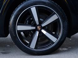 PORSCHE Cayenne Photo 4