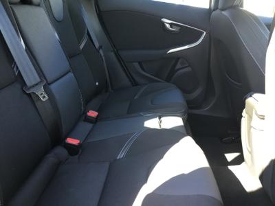 Volvo V40 Photo 17
