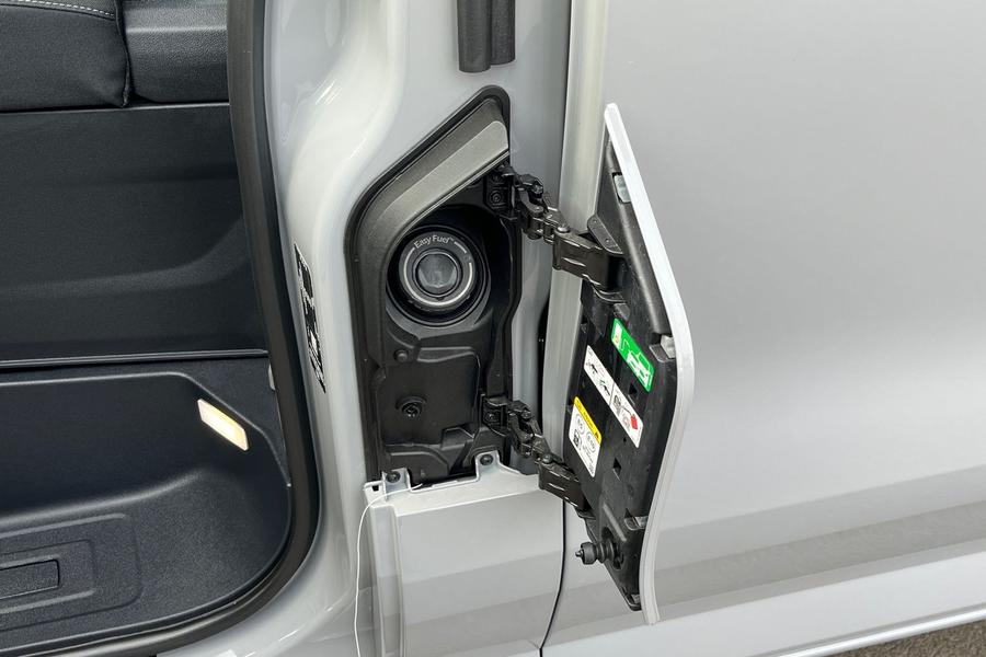 Ford TRANSIT CUSTOM Photo 3ec9c666-9286-4d9d-9d13-5444b7281364.jpg