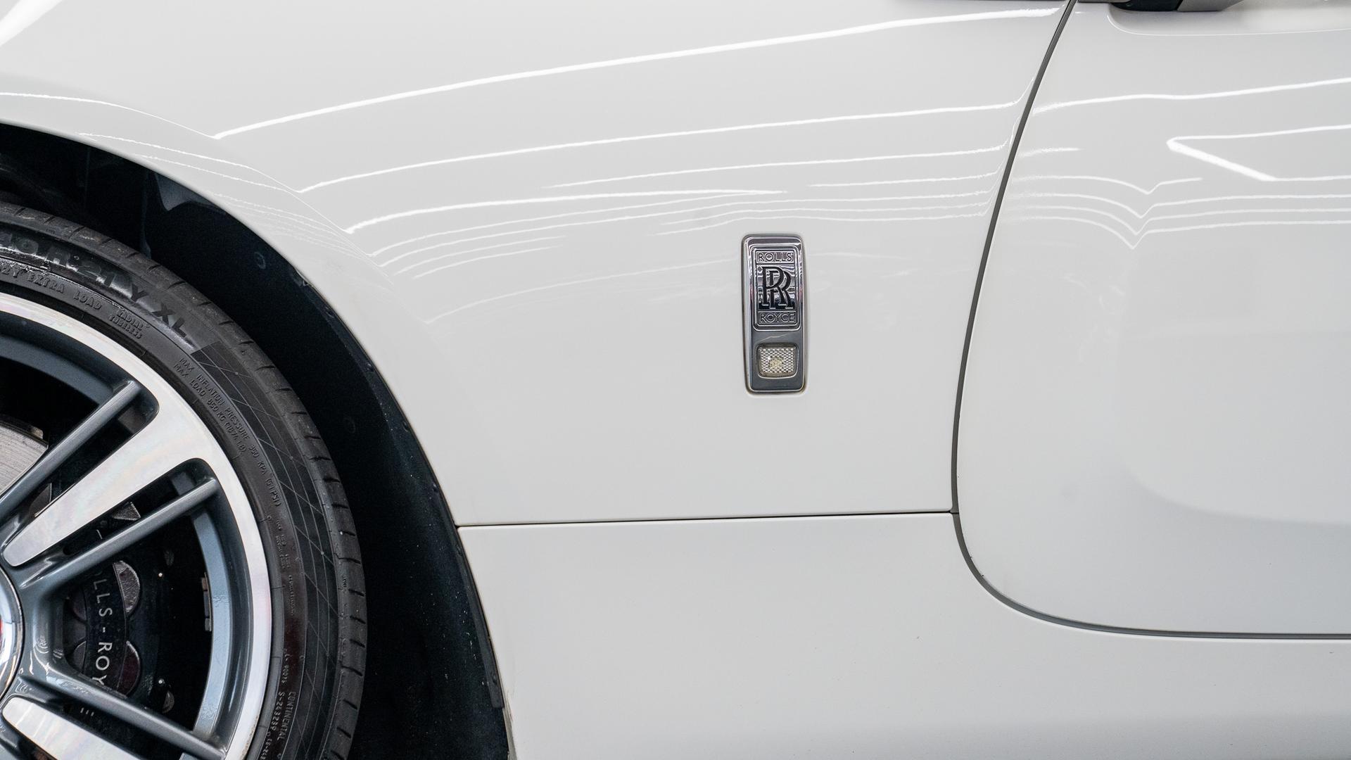 Rolls-Royce Wraith Photo 3ee06030-05c3-4457-8b59-53f71e8d2ea9.jpg
