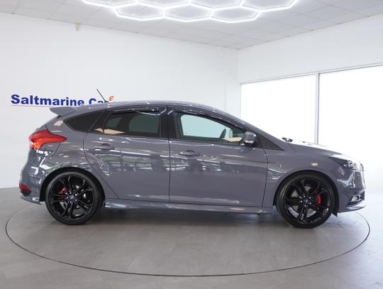 Ford Focus Photo 3f00831f-6a6d-4b03-93aa-b643c484e3dc.jpg