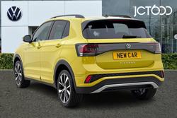 VOLKSWAGEN  T-Cross  Photo 3