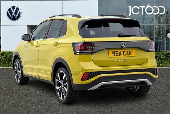 VOLKSWAGEN  T-Cross  Photo 3