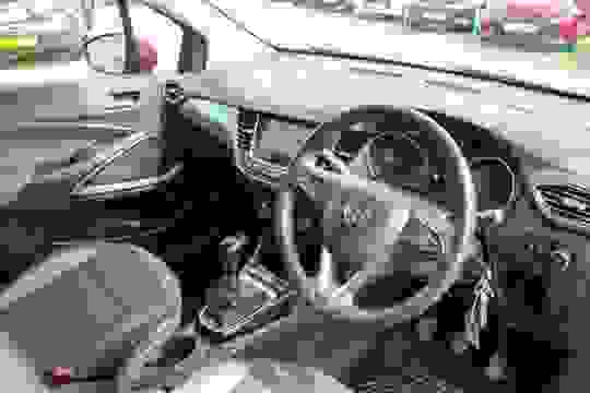 Vauxhall CROSSLAND X Photo 3f02e406-c150-4872-bbe9-254043b64f48.jpg