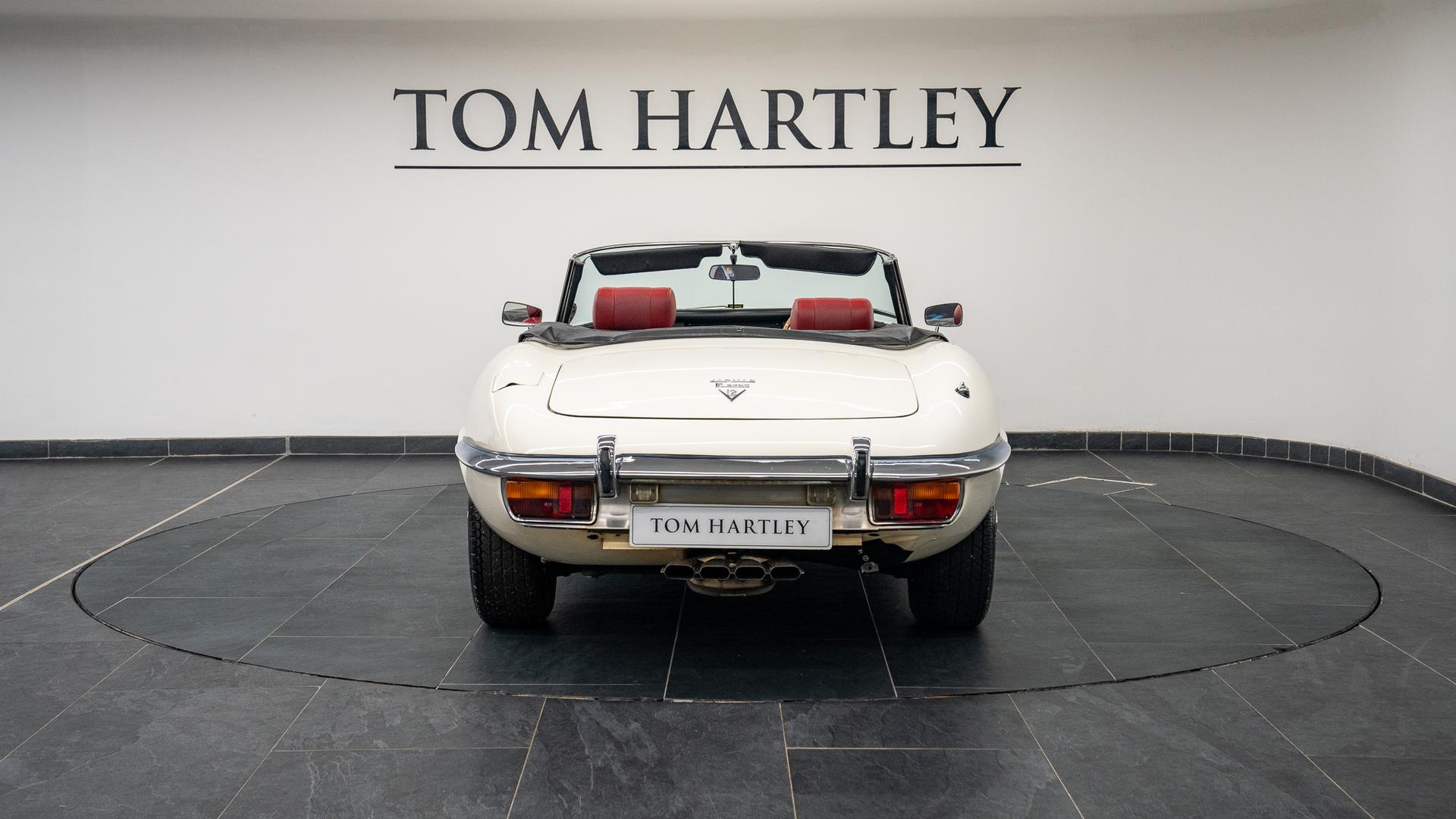 Jaguar E-Type Photo 3f0d8145-a425-4015-b276-4216e5c381c5.jpg