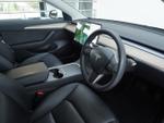 TESLA Model 3 Photo 2