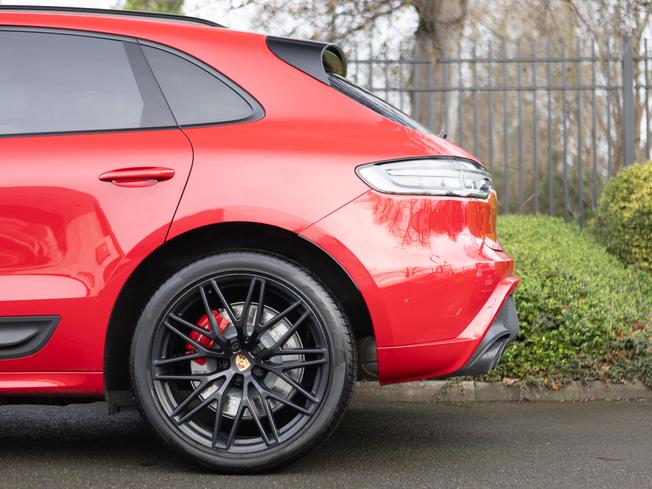 PORSCHE Macan Photo 36
