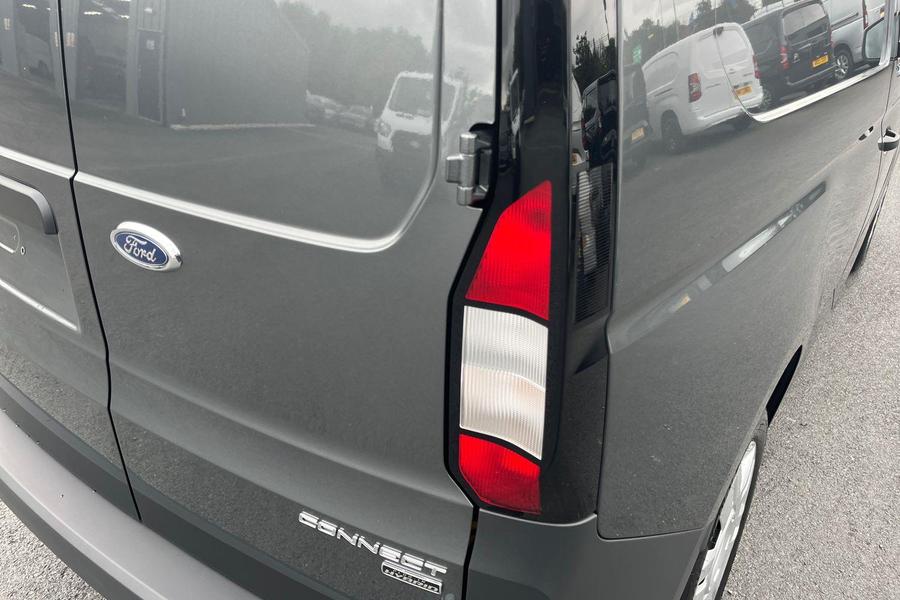 Ford TRANSIT CONNECT Photo 3f5bc144-0ef3-4403-8273-1877d863f423.jpg
