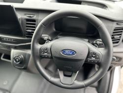 Ford Transit Photo 12