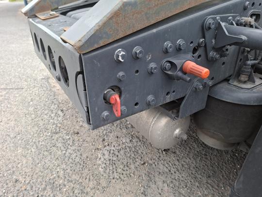 Iveco S-WAY 500hp Photo