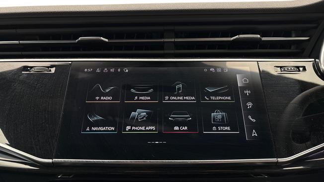 Audi Q8 Photo 8
