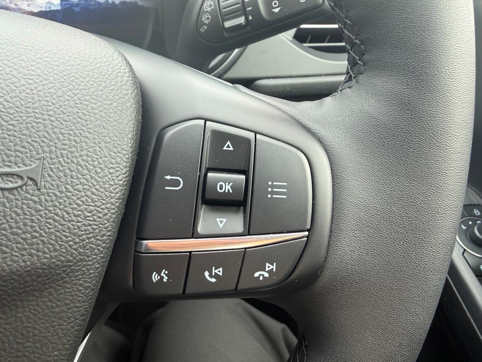 Ford Kuga Photo 3fd94cbe-d6b2-43b2-86aa-e537792b55a7.jpeg