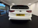 Kia Ceed Photo 8
