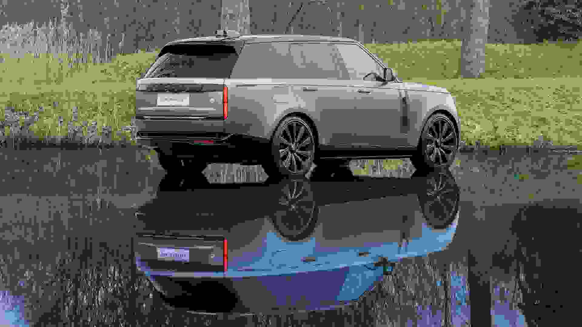 Land Rover Range Rover Photo 3fff2c70-d3ab-4b98-9772-841c54500fe1.jpg