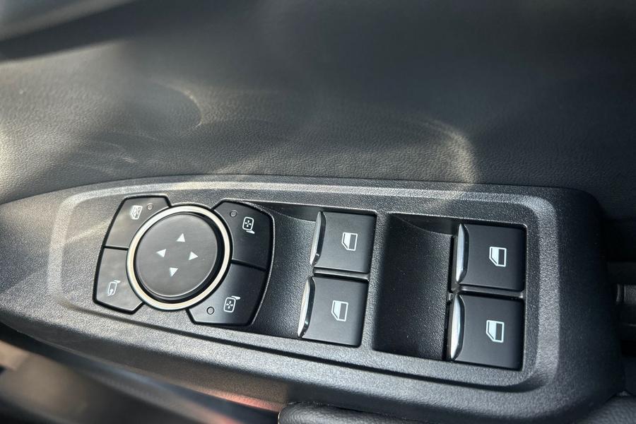 Ford RANGER Photo 4007f71f-96a9-40f9-b46b-7d4e74c72937.jpg