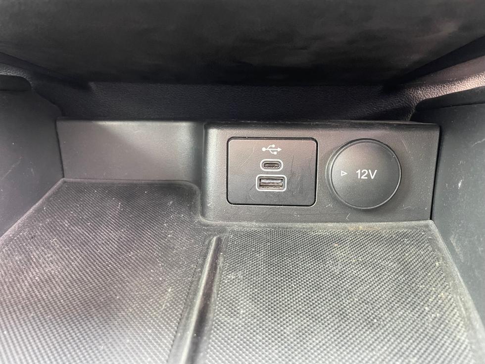 Ford Kuga Photo 4013c0cc-88c8-4909-970d-4f0a211698f3.jpeg