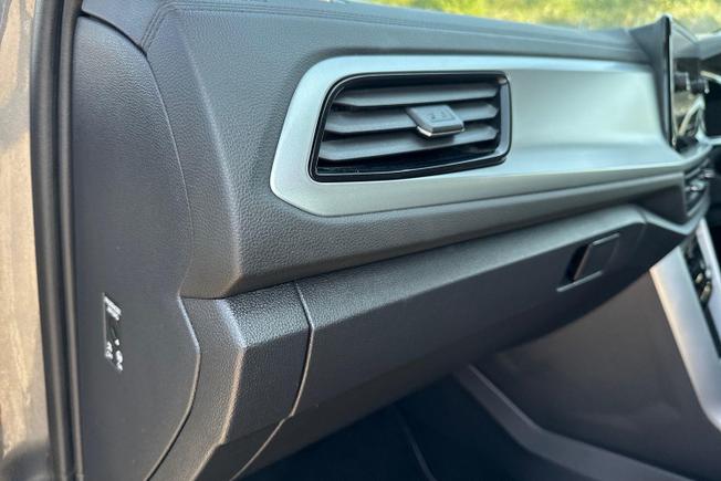 Volkswagen T-Roc Photo 43
