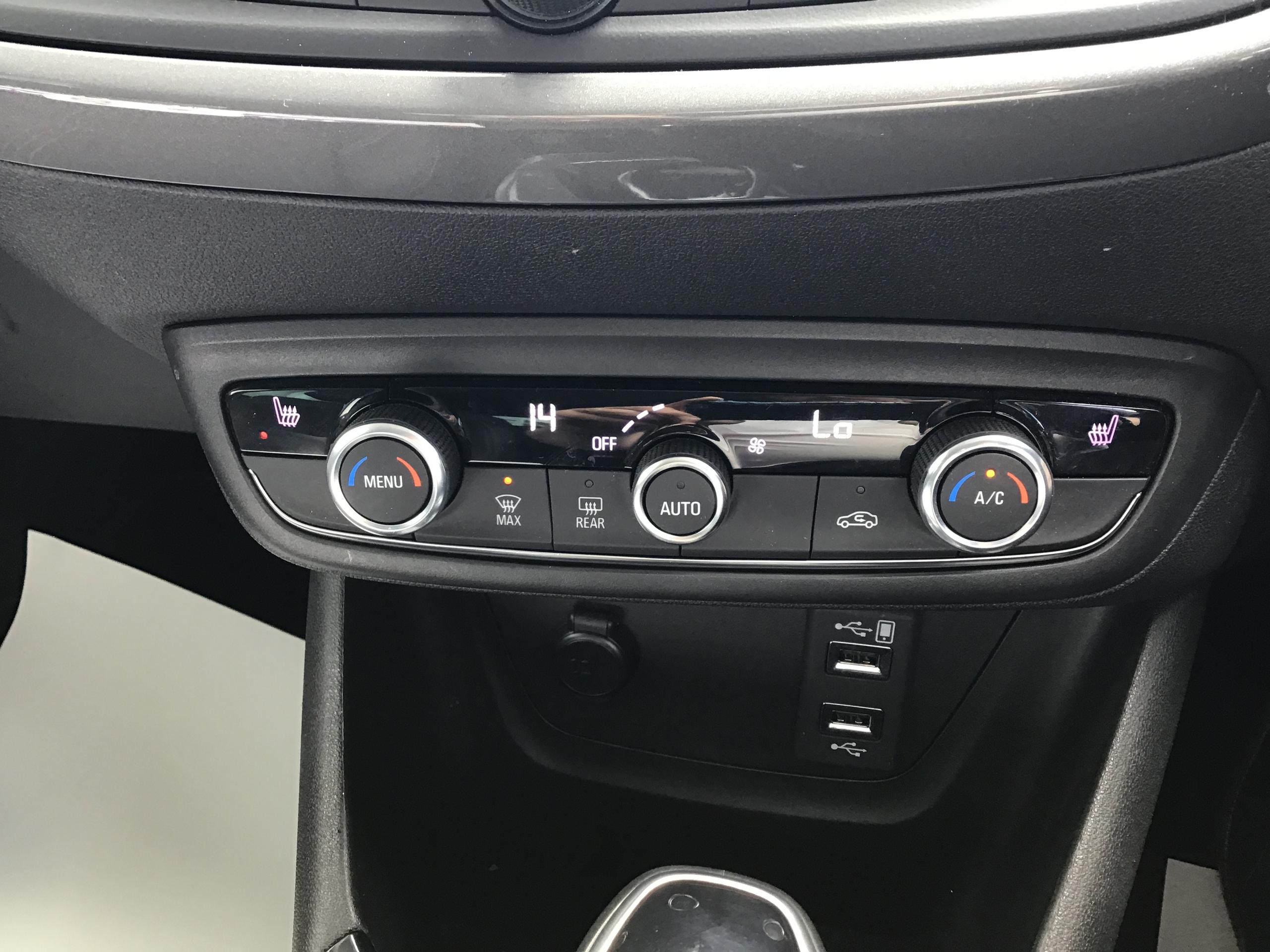 Vauxhall Crossland Photo 19