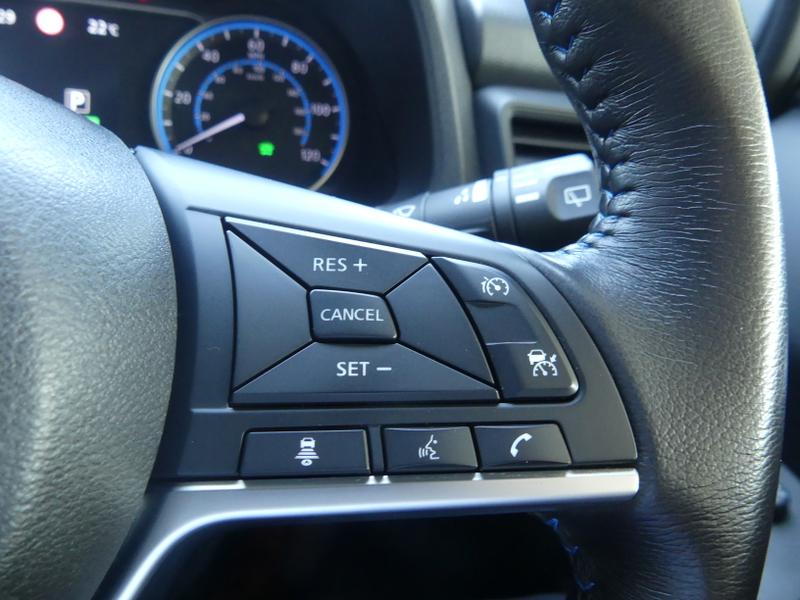 Nissan Leaf Photo 4061c561-6a8d-4920-8c4a-acffb50d25f3.jpg