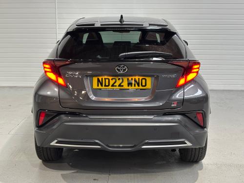 Toyota C-HR Photo 407eaa35-8315-4345-8c2d-ad827ca1905b.jpeg