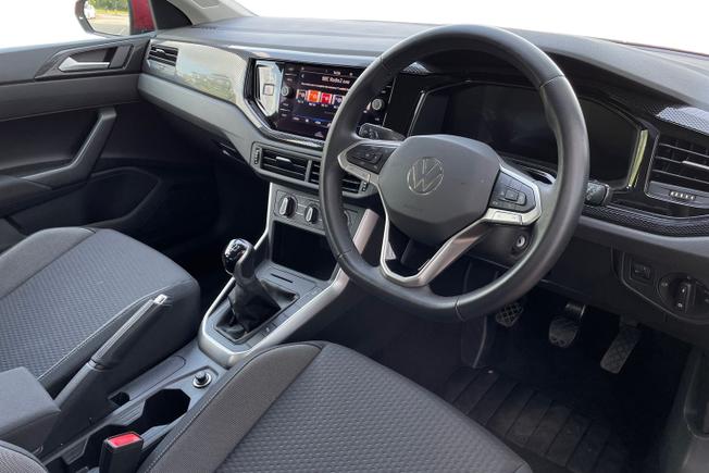 VOLKSWAGEN Polo Photo 8