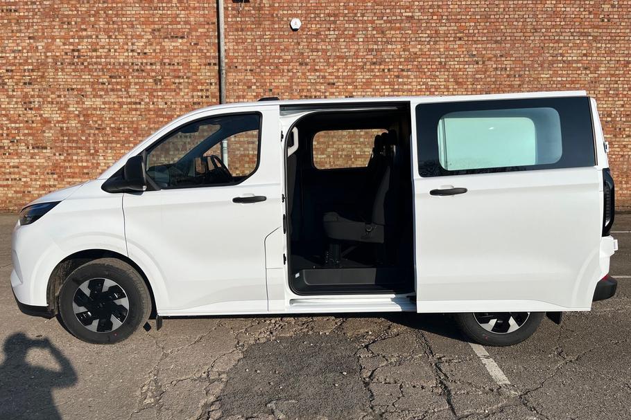 Used FORD TRANSIT CUSTOM MM75UDX 5