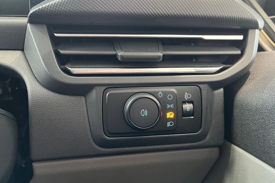 Ford E-TRANSIT CUSTOM Photo 40a6504f-635b-46bb-bca3-fa8a12771bb3.jpg
