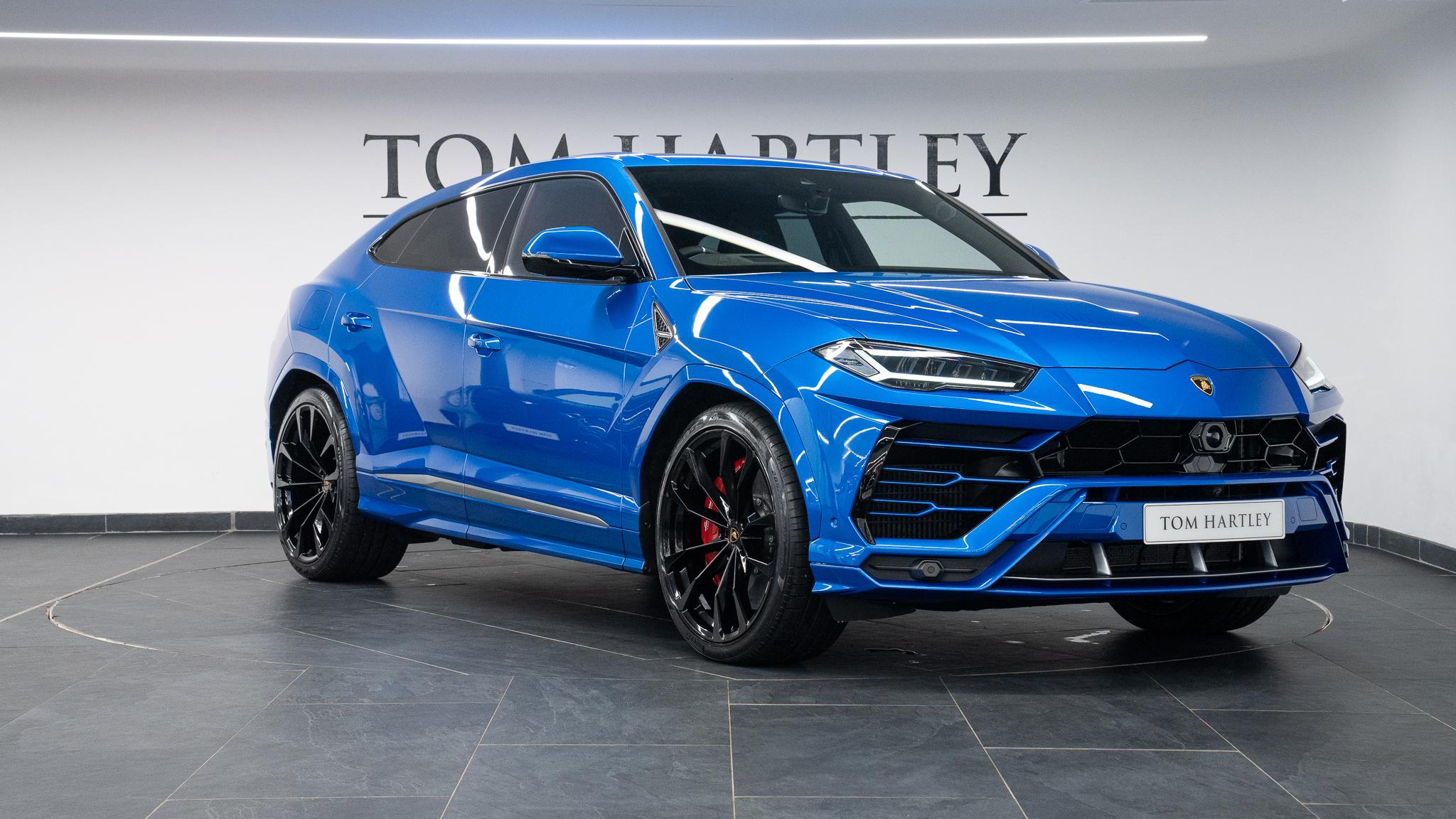 Used 2022 Lamborghini Urus  V8 £269,950 100 miles Blue Eleos | Tom  Hartley