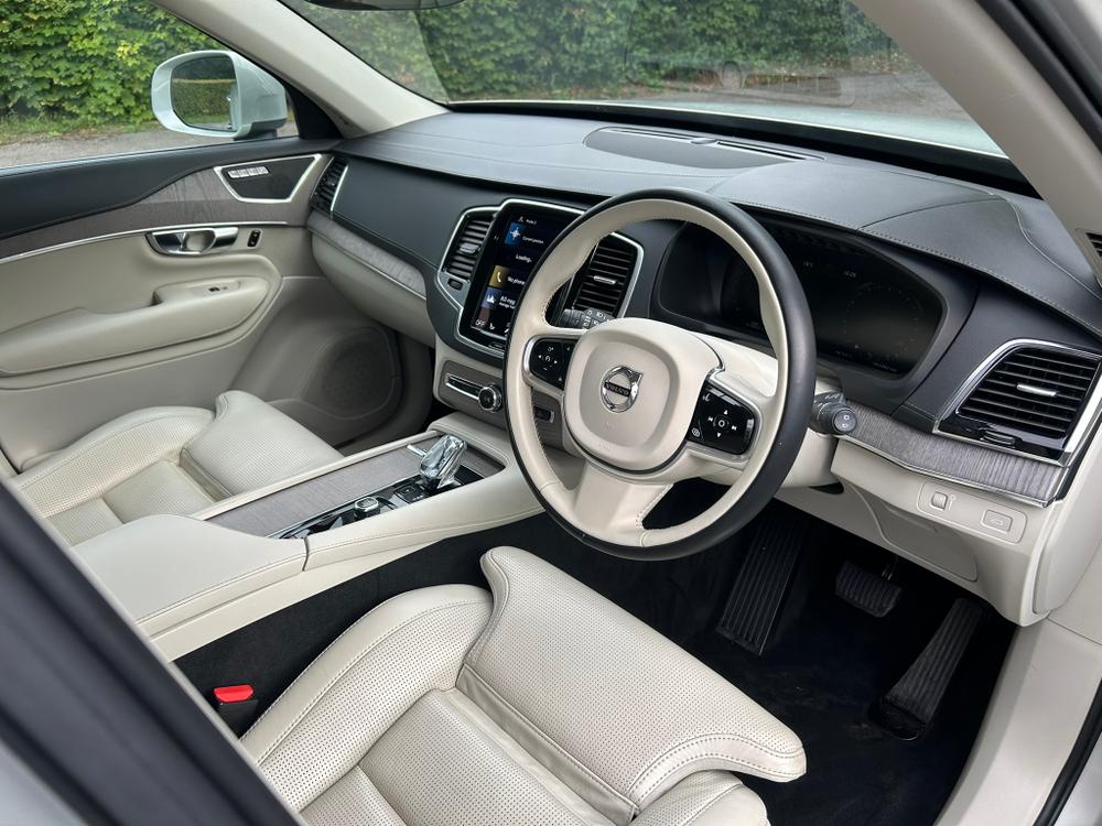 Used Volvo XC90 SD22URT 21