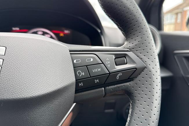 SEAT Ibiza Photo 17