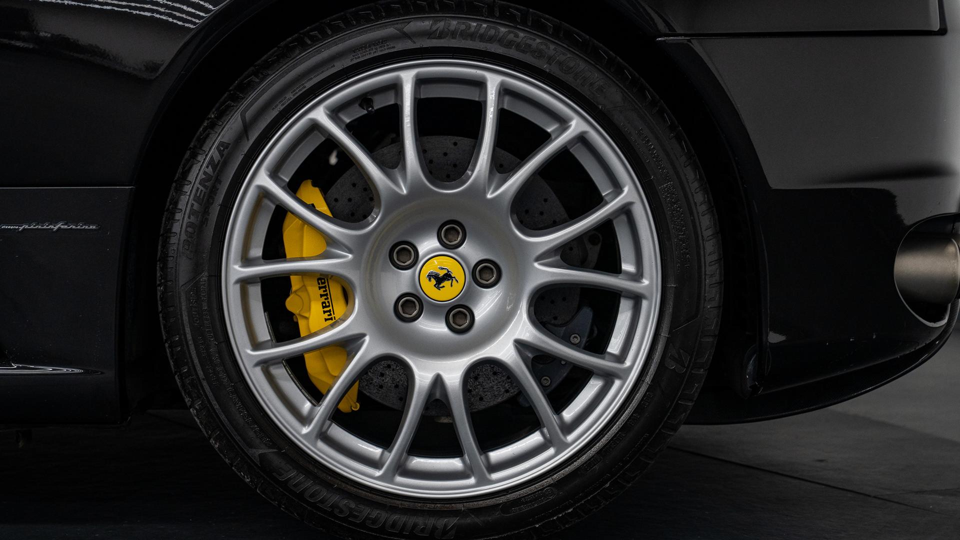 Ferrari F430 Photo 40b96470-a36d-4b9a-81b2-6fc824317eaf.jpg
