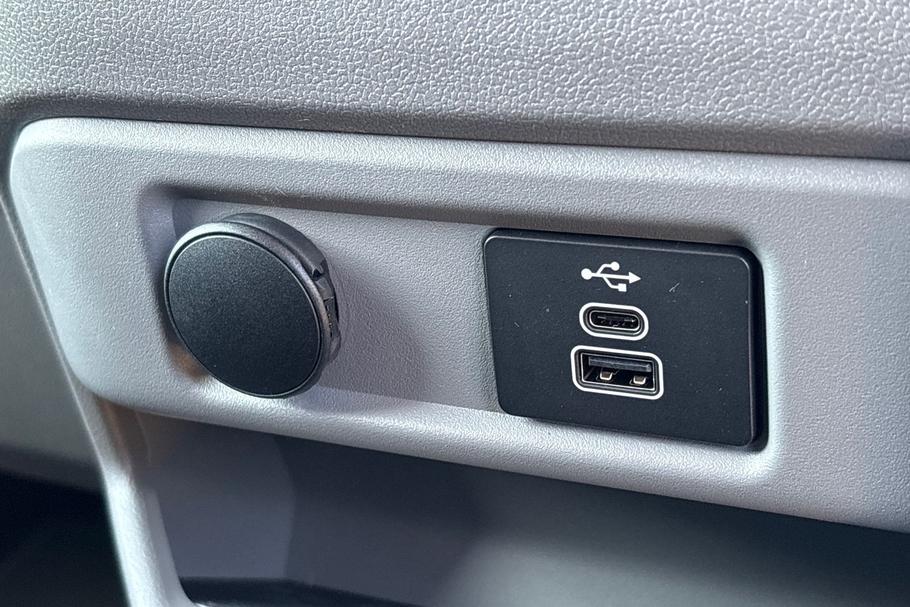 Used Ford E-TRANSIT CUSTOM CUSTOMBEV03 15