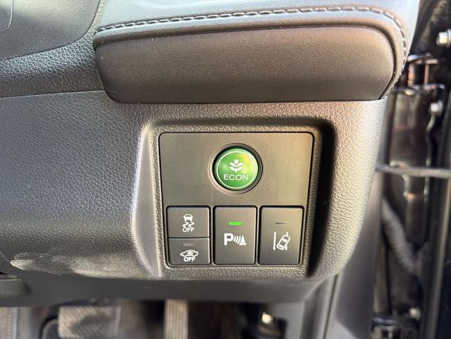 Honda HR-V Photo 40d78167-d846-4b0a-9210-687d3fea995b.jpg