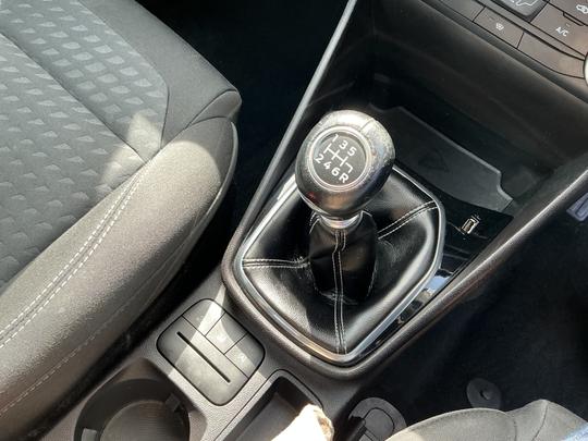 Ford Fiesta Photo 44