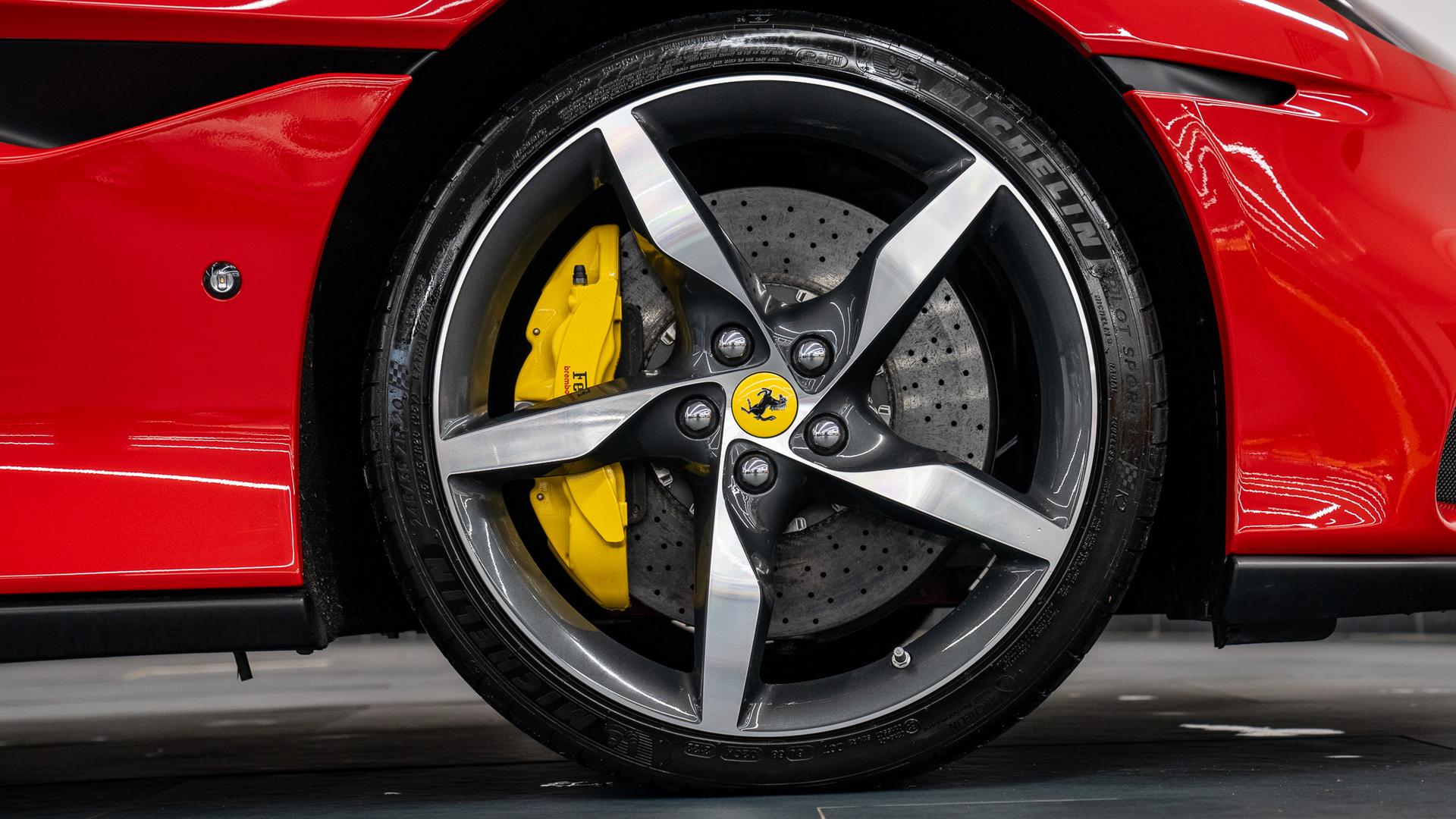 Ferrari Portofino Photo 40f6289c-b45f-42d1-bb9d-75f1f1b36b37.jpg
