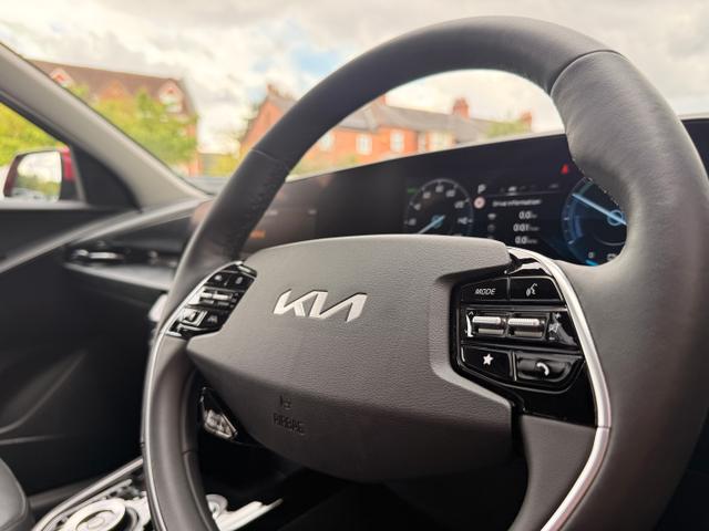 Kia Niro Photo 40fad68e-a0b7-4754-9ccf-c69a36f2f548.jpg
