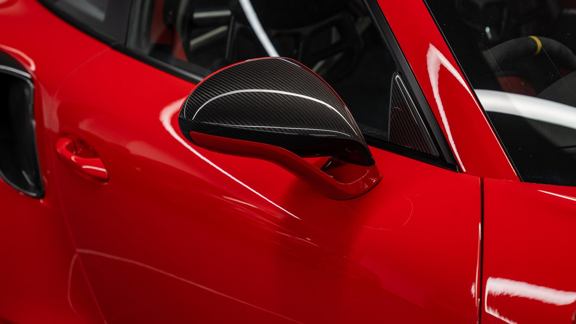 Porsche 911 Photo 41008728-cc27-496b-831c-db406b322901.jpg
