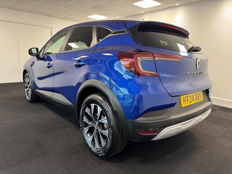 Renault Captur Photo 41009cb7-3840-47d4-9167-dd17563a8e6a.jpg