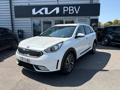 Used 2017 Kia Niro 1.6 GDi 3 White Pearl at Kia Motors UK
