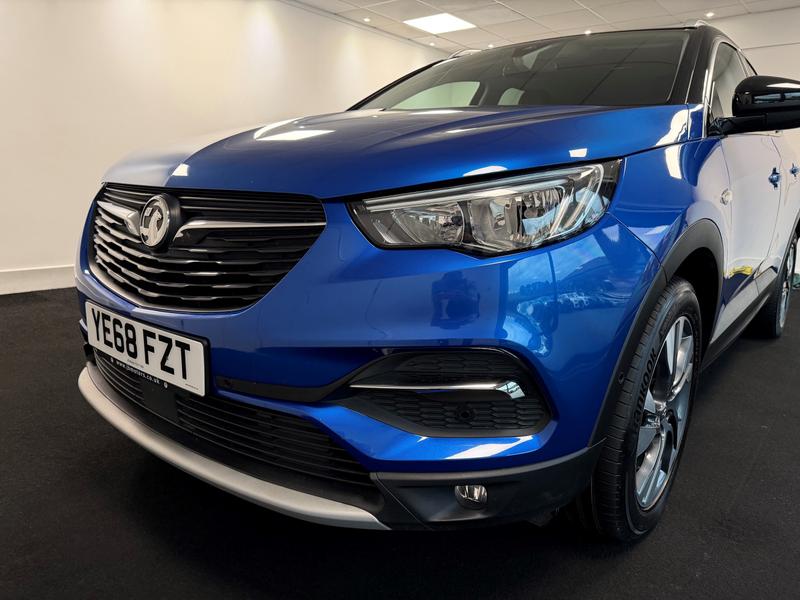 Vauxhall Grandland X Photo 4108c0e0-d4be-4a65-b510-4d37c6f49429.jpg