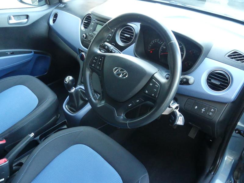 Hyundai i10 Photo 4118b065-2318-4425-b4f4-62728489fab8.jpg