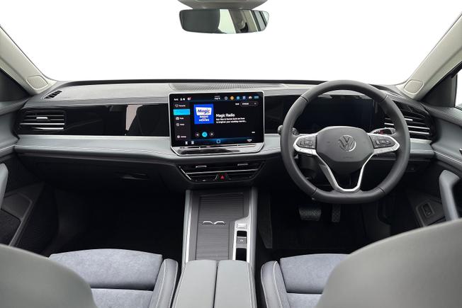 VOLKSWAGEN Passat Photo 12